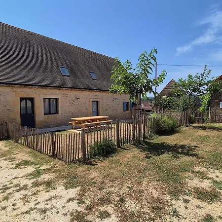 Le Clos De Bizaillac Avec Piscine Chauffee Feriehus